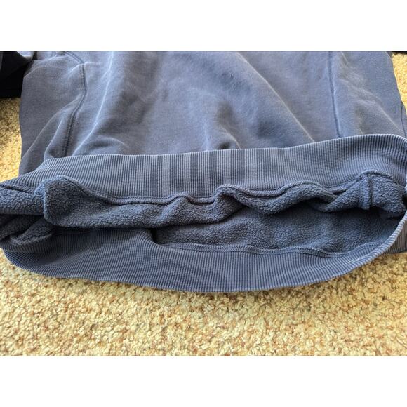 Vintage FILA Sweatshirt, Navy Blue, 80's/90's, Size LG Crew Neck; - Picture 10 of 10